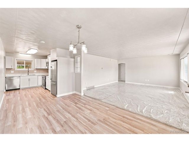 380 N 11th Ave, Brighton, CO 80601