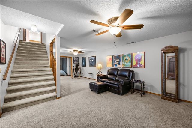 4322 N Ironwood St, Wichita, KS 67226