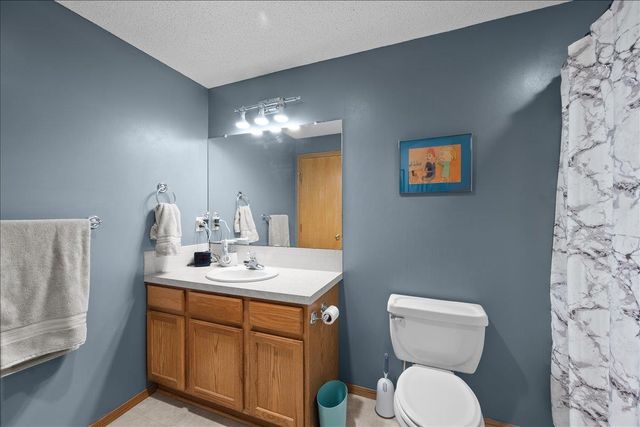 4322 N Ironwood St, Wichita, KS 67226