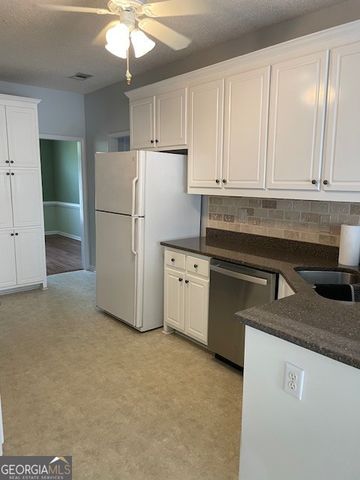 1316 Lake Forest Lane, Mcdonough, GA 30253