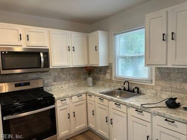 407 Wilson CT, Suffolk, VA 23434