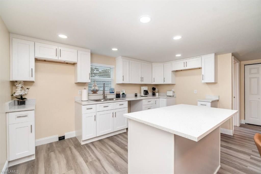 203 Kingston DR, FORT MYERS, FL 33905 — photo 4