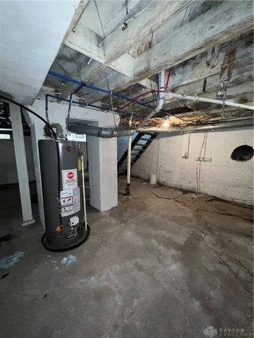 2022 W Grand Avenue, Dayton, OH 45402