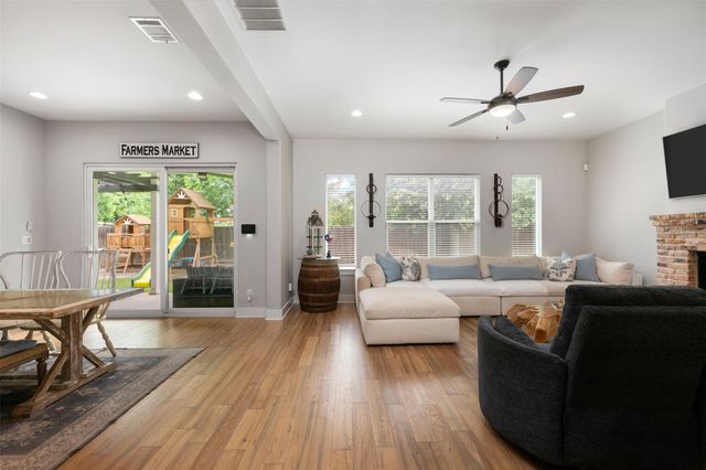 408 W 16th ST, Georgetown, TX 78626