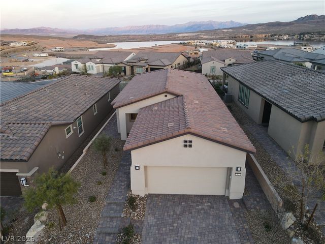 92 Stone Bluff Lane, Henderson, NV 89011