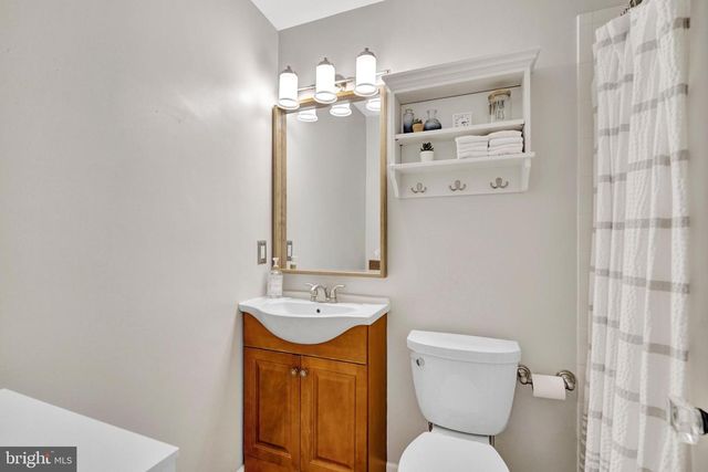 603 N ARMISTEAD ST, Alexandria, VA 22312