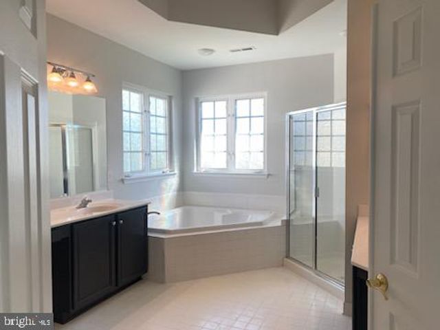 23158 KLEINSMITH WAY, Ashburn, VA 20148