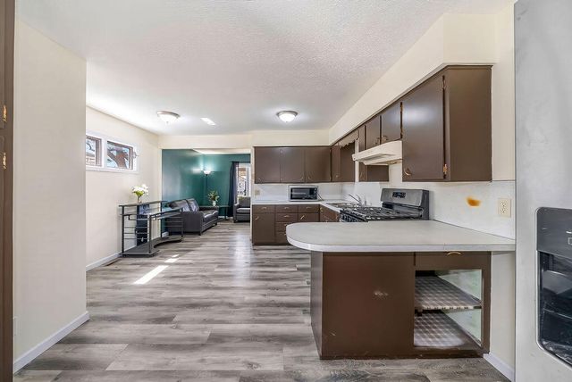 2517 S 7TH Street, Council Bluffs, IA 51501
