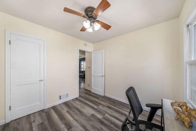 2517 S 7TH Street, Council Bluffs, IA 51501