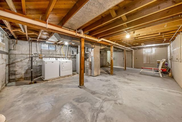2517 S 7TH Street, Council Bluffs, IA 51501