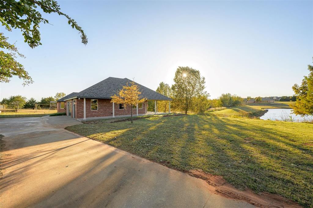3080 Fawn Run, Blanchard, OK 73010