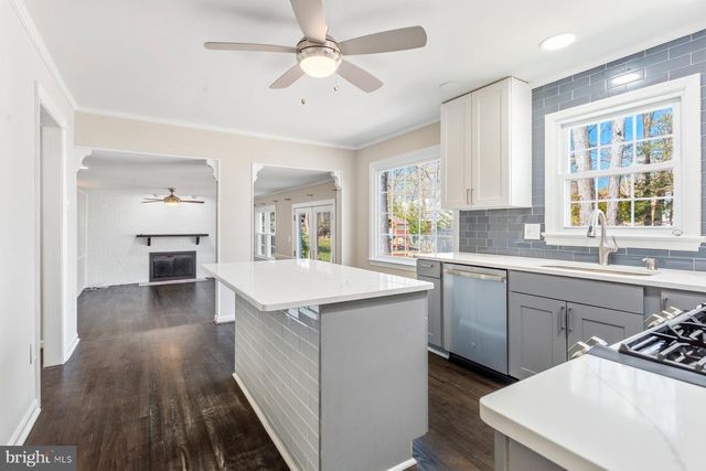 7800 RICHFIELD RD, Springfield, VA 22153