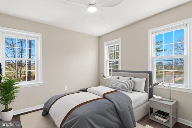 7800 RICHFIELD RD, Springfield, VA 22153