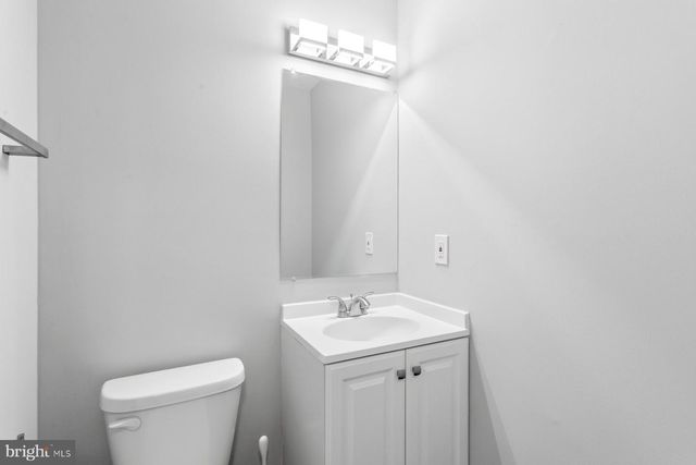 7800 RICHFIELD RD, Springfield, VA 22153