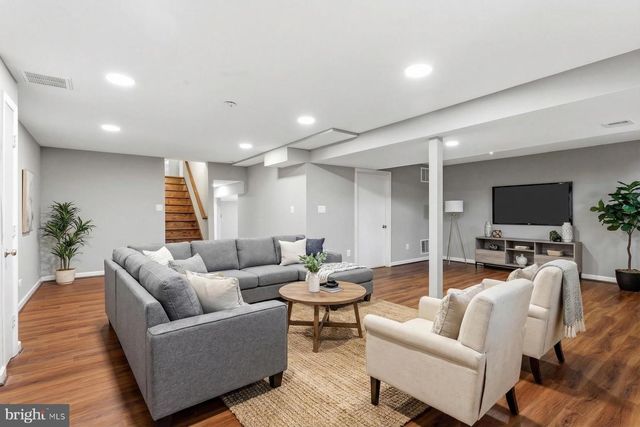 7800 RICHFIELD RD, Springfield, VA 22153