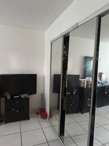 13725 NE 6th Avenue 209, North Miami, FL 33161