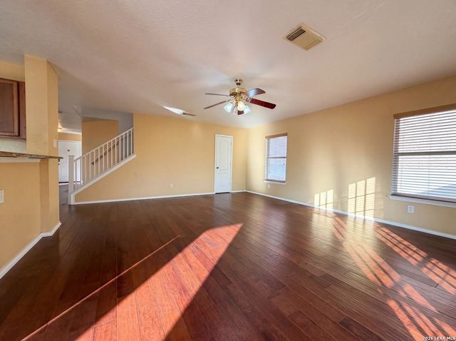 121 SPRINGTREE GATE, Cibolo, TX 78108