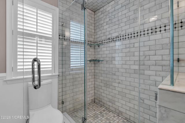 42 W Parsonage Way, Manalapan, NJ 07726