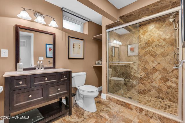 42 W Parsonage Way, Manalapan, NJ 07726