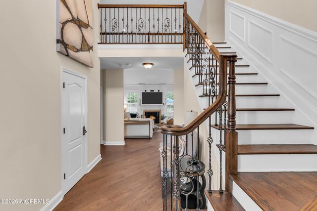 42 W Parsonage Way, Manalapan, NJ 07726