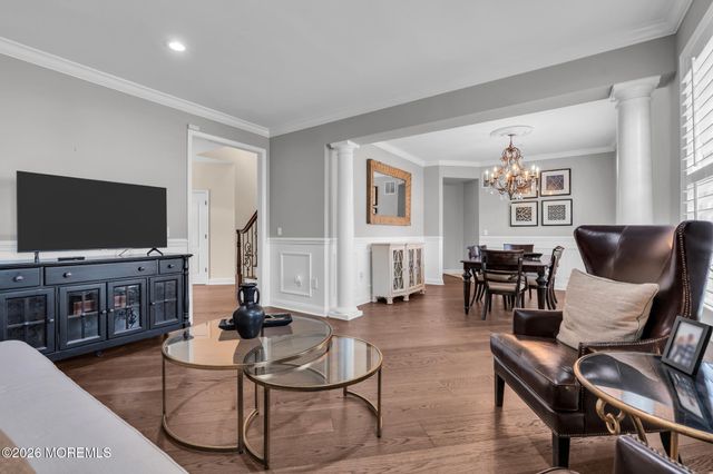42 W Parsonage Way, Manalapan, NJ 07726