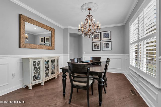 42 W Parsonage Way, Manalapan, NJ 07726
