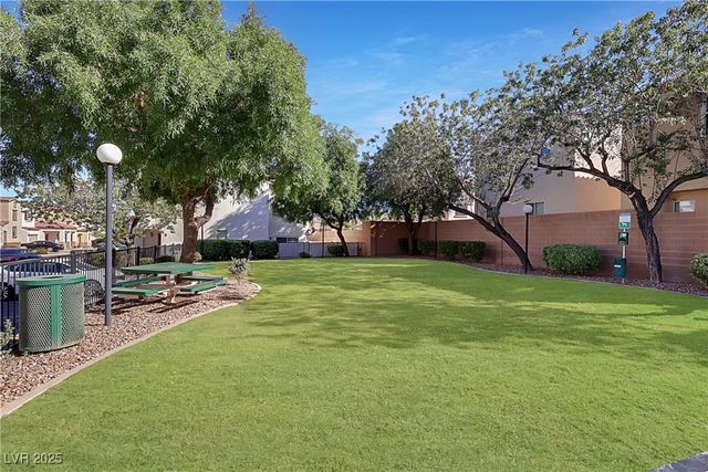 7787 Hampton Cove Lane, Las Vegas, NV 89113