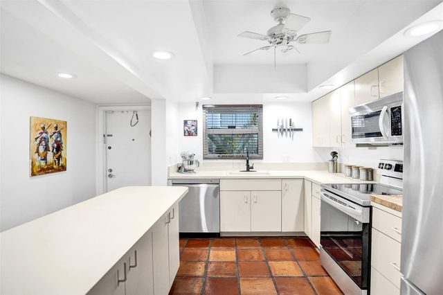 1212 SE 2nd Court 201, Fort Lauderdale, FL 33301