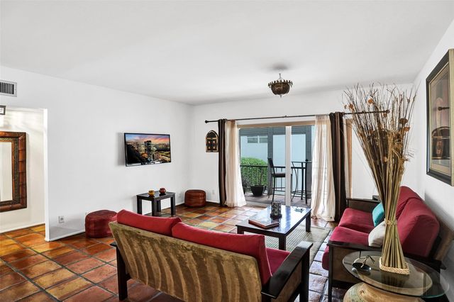 1212 SE 2nd Court 201, Fort Lauderdale, FL 33301