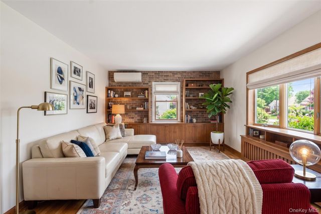 26 Bogart Street, Huntington Station, NY 11746