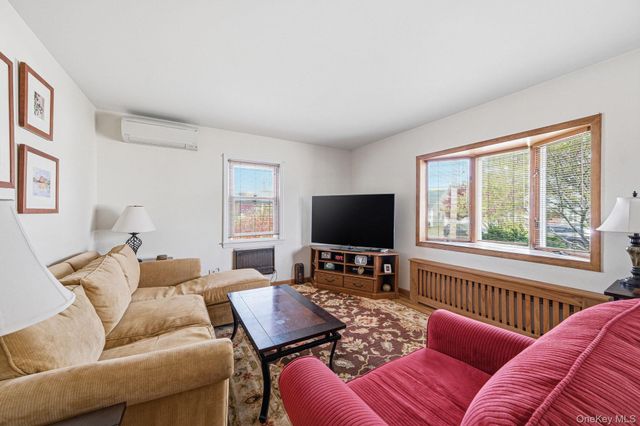 26 Bogart Street, Huntington Station, NY 11746