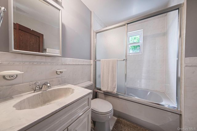 26 Bogart Street, Huntington Station, NY 11746