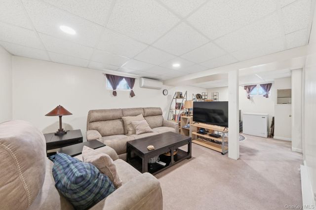 26 Bogart Street, Huntington Station, NY 11746