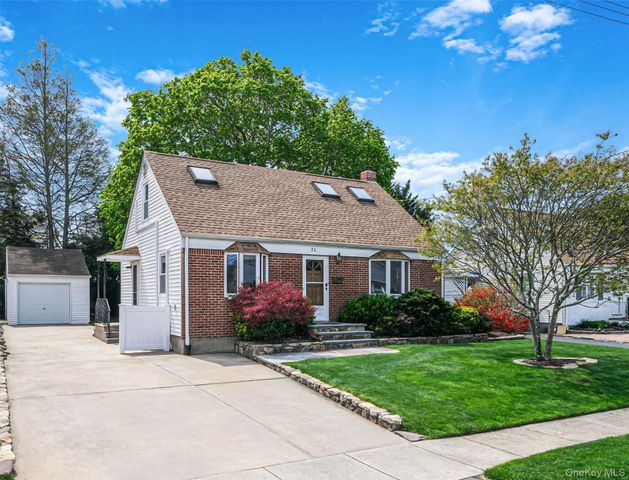 26 Bogart Street, Huntington Station, NY 11746