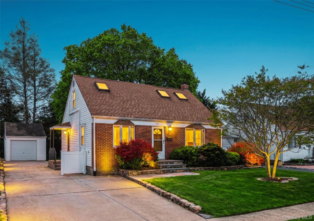 26 Bogart Street, Huntington Station, NY 11746