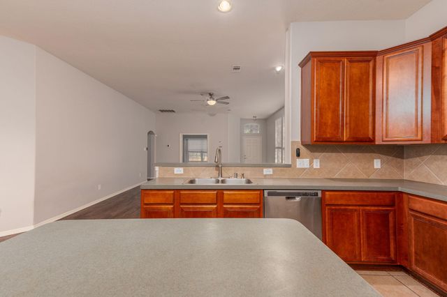 32015 Sue Lane, Pinehurst, TX 77362