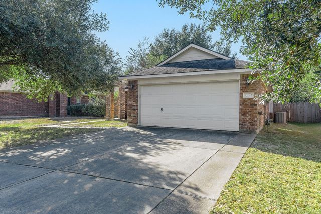 32015 Sue Lane, Pinehurst, TX 77362