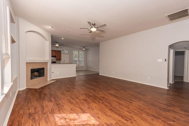 32015 Sue Lane, Pinehurst, TX 77362