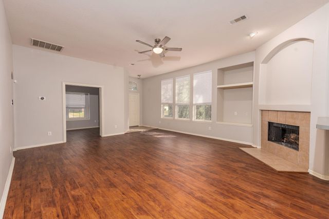 32015 Sue Lane, Pinehurst, TX 77362