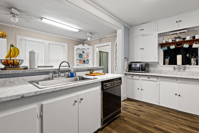 715 Nolen, Kilgore, TX 75662