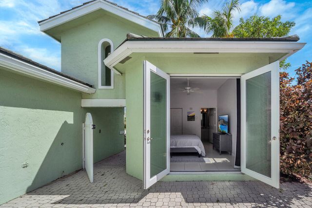 7693 ROCKFORD Road, Boynton Beach, FL 33472