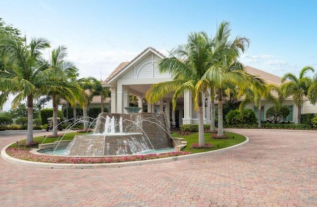 7693 ROCKFORD Road, Boynton Beach, FL 33472
