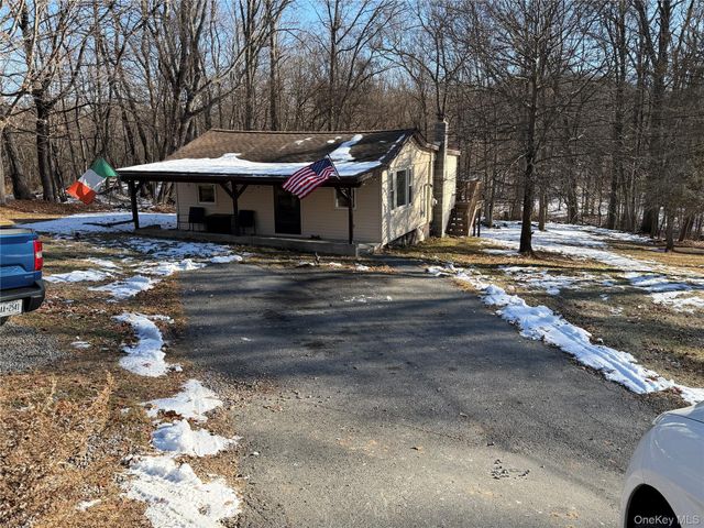 302 Lake Road, Salisbury Mills, NY 12577