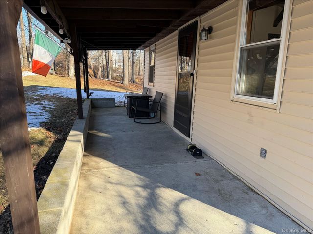 302 Lake Road, Salisbury Mills, NY 12577