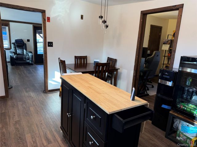 302 Lake Road, Salisbury Mills, NY 12577