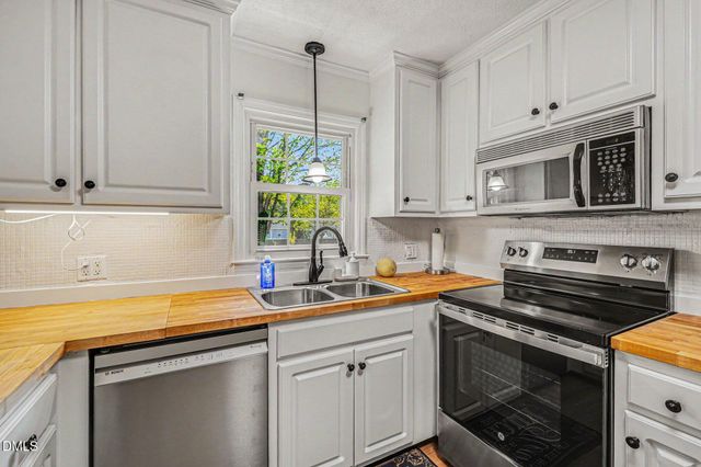 2923 Ardmore Street, Burlington, NC 27215