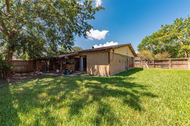 15410 Empanada Drive, Houston, TX 77083