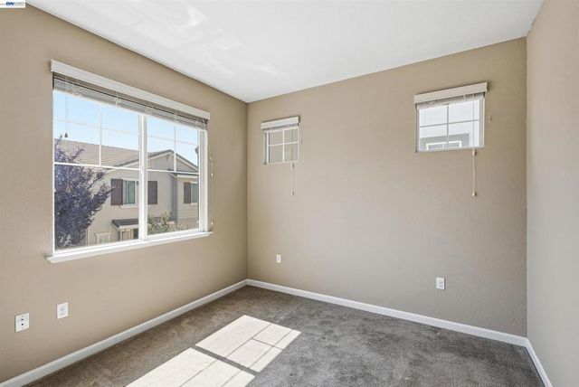 146 Halsey Way, Pittsburg, CA 94565