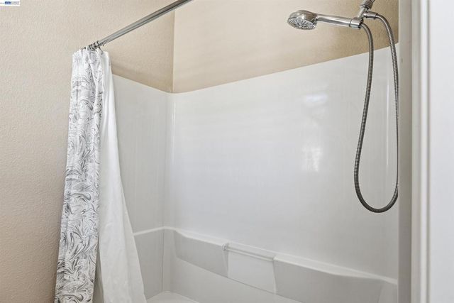 146 Halsey Way, Pittsburg, CA 94565
