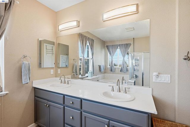 146 Halsey Way, Pittsburg, CA 94565